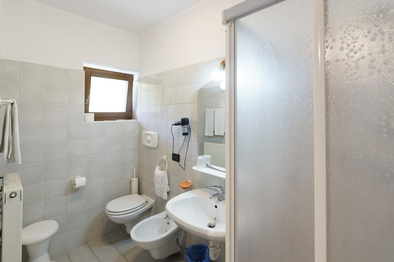 Albergo Roncone Kültér fotó