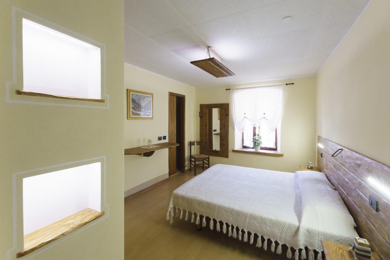Albergo Roncone Kültér fotó