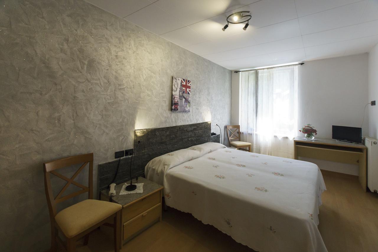 Albergo Roncone Kültér fotó
